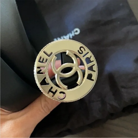 Chanel CC Logo Belt Black Leather Gold Medallion Buckle Size 90/36 Authentic - Picture 6 of 16